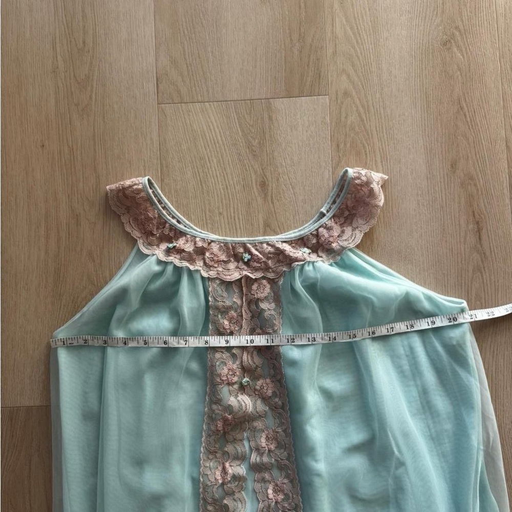 Vintage Mint Green Lace Trim Nightgown - Picture 4 of 7